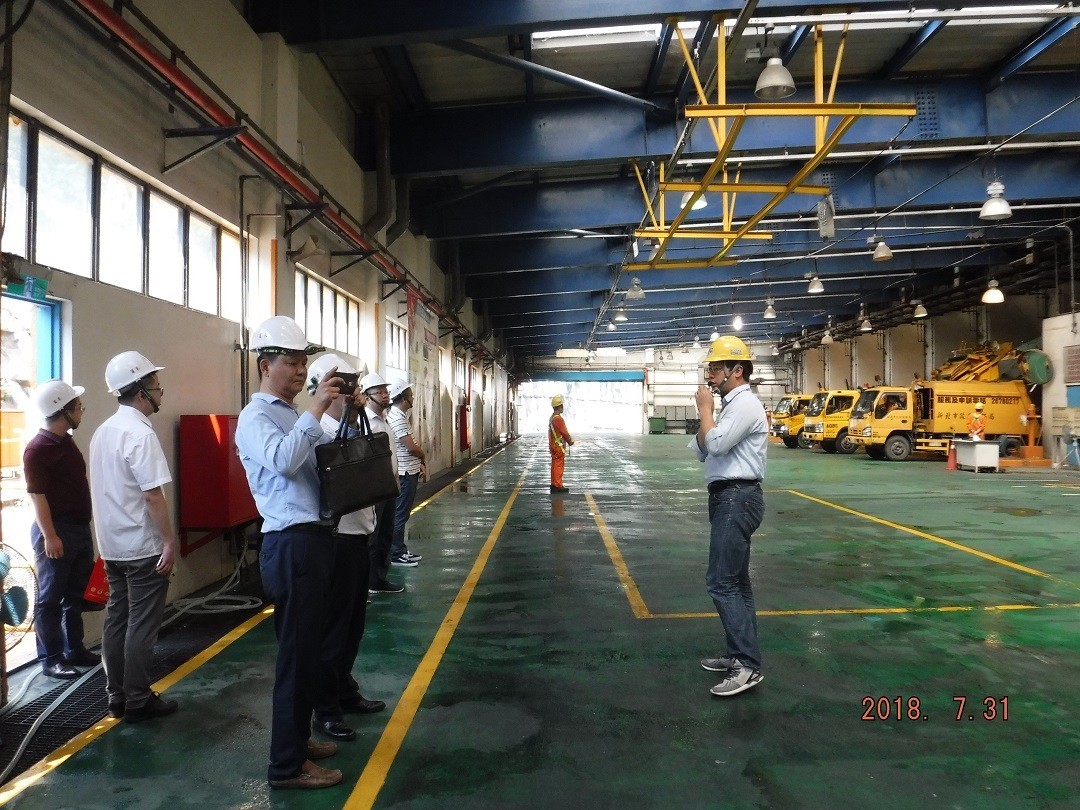 現場參觀-垃圾傾卸平台